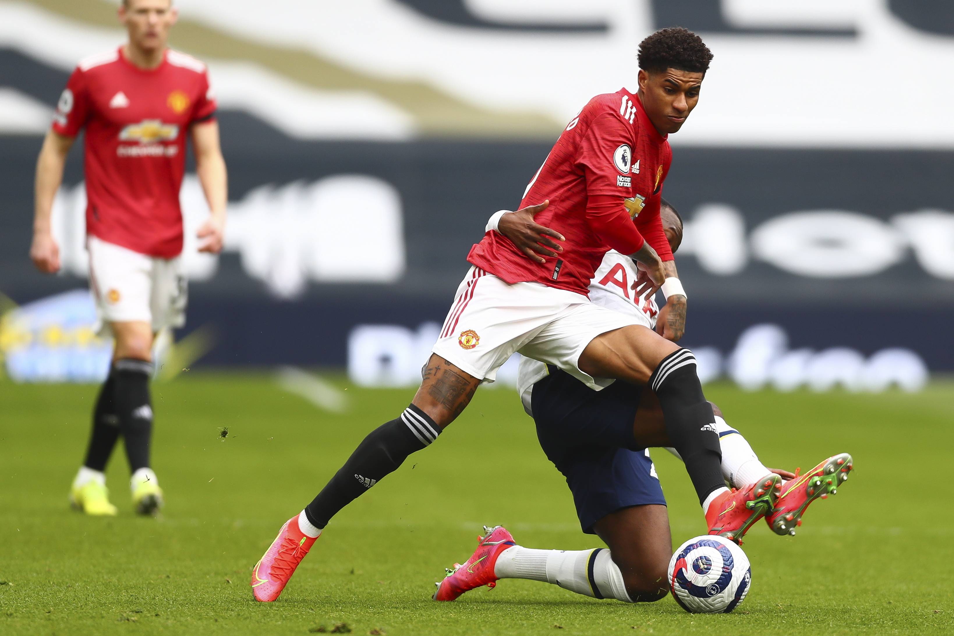 他在某些方 他在某些方