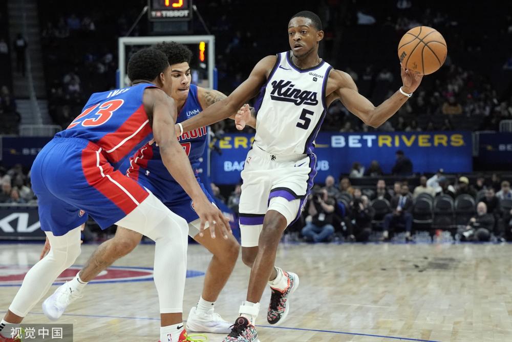 球应声入网 球应声入网